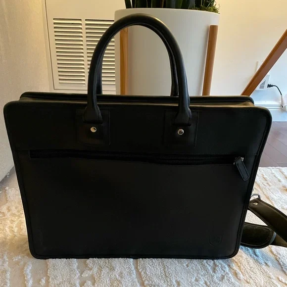 Allen Edmonds black leather single gusset briefcase